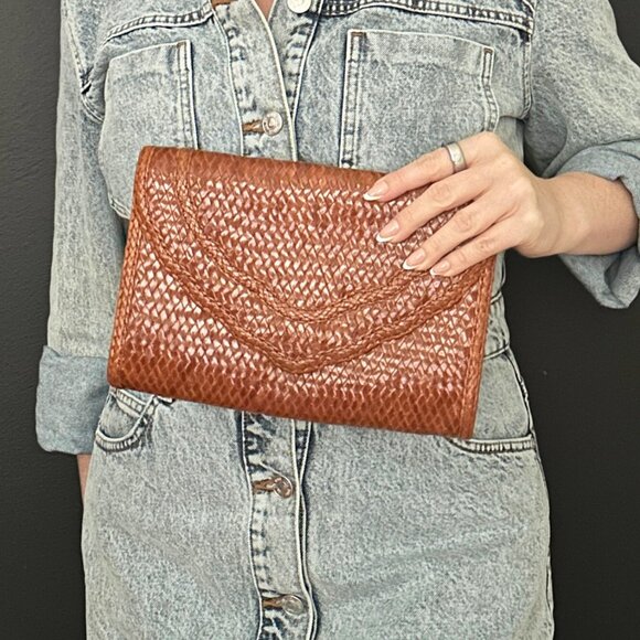 Yves Saint Laurent Vintage Woven Braided Leather Clutch - Picture 7 of 9